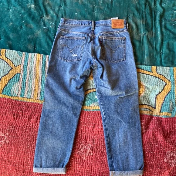 Vintage Embroidered Levi Jeans - Picture 2 of 5
